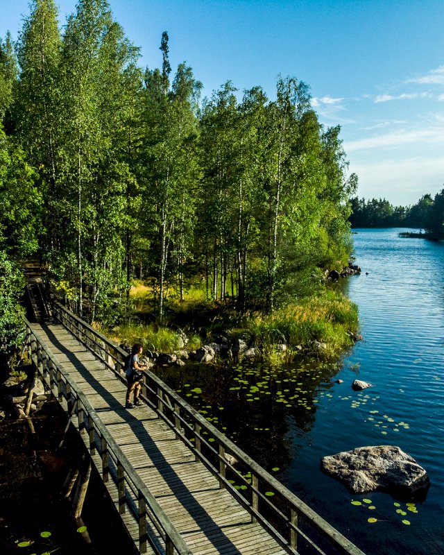 Kävelysilta yli Varkauden Ämmänkosken